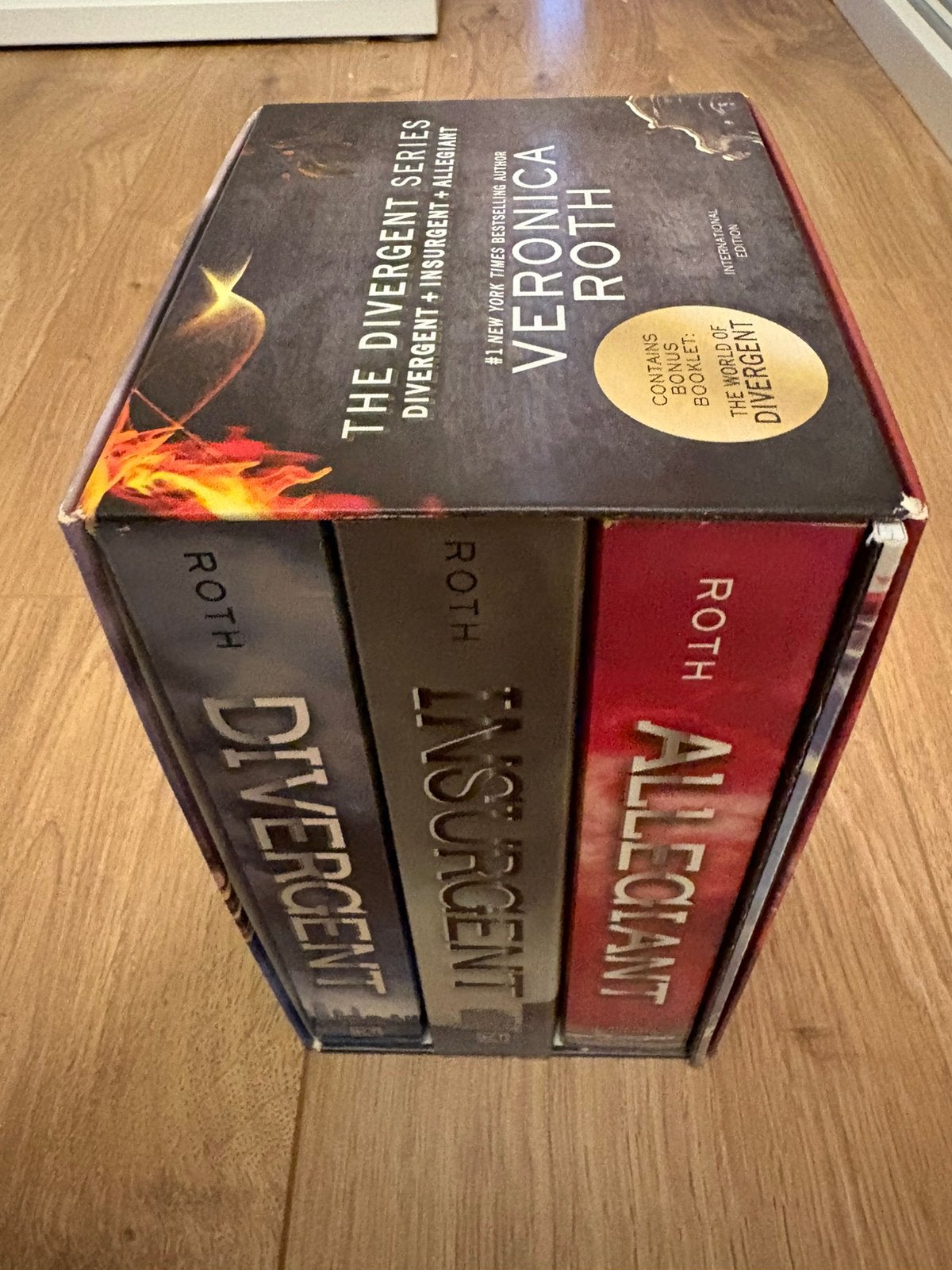 Divergent boxset - Veronica Roth (Engels), Boeken, Ophalen, Zo goed als nieuw