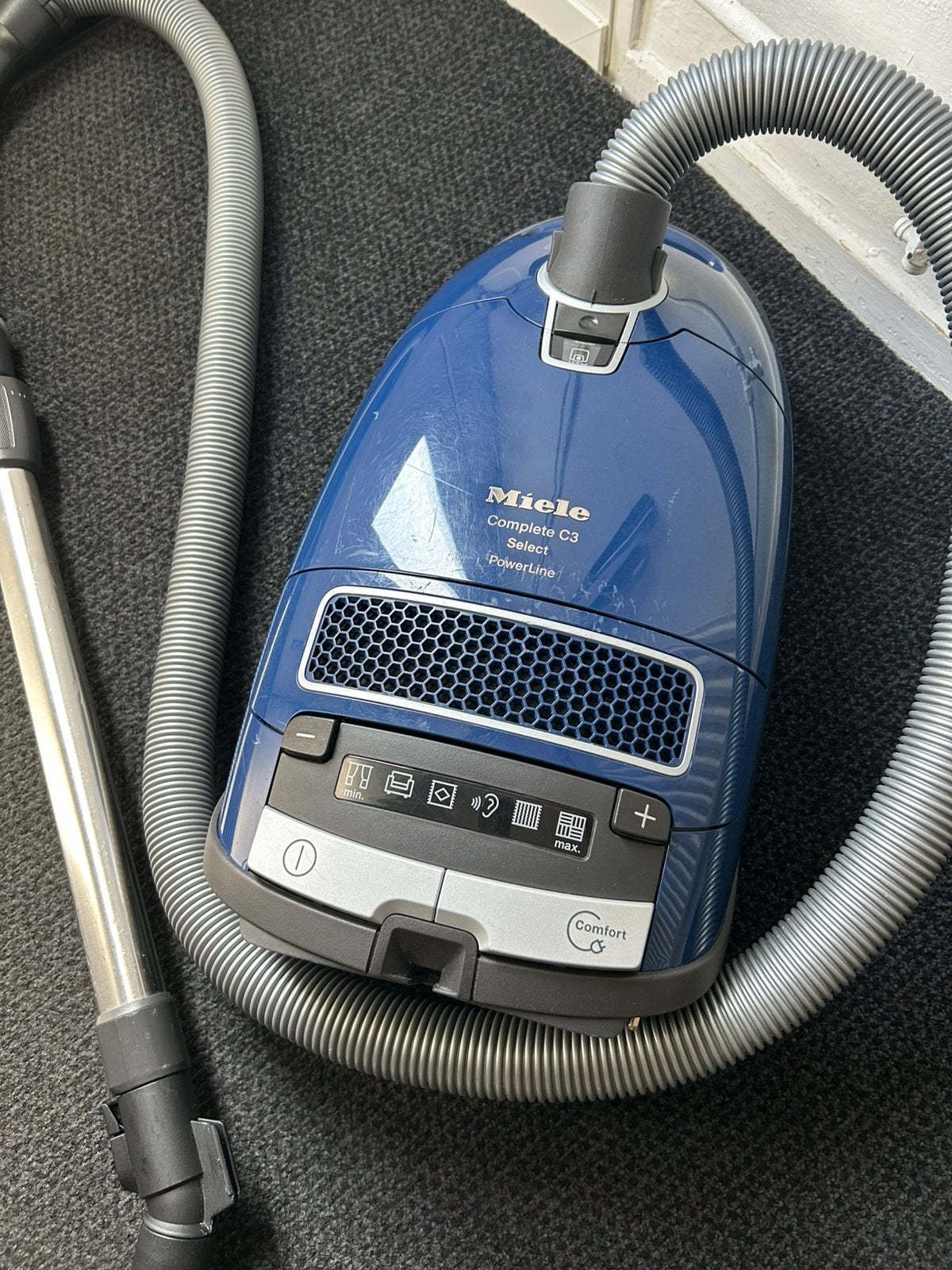 Miele Stofzuiger  C 3, Ophalen, Zo goed als nieuw, 1200 tot 1600 watt