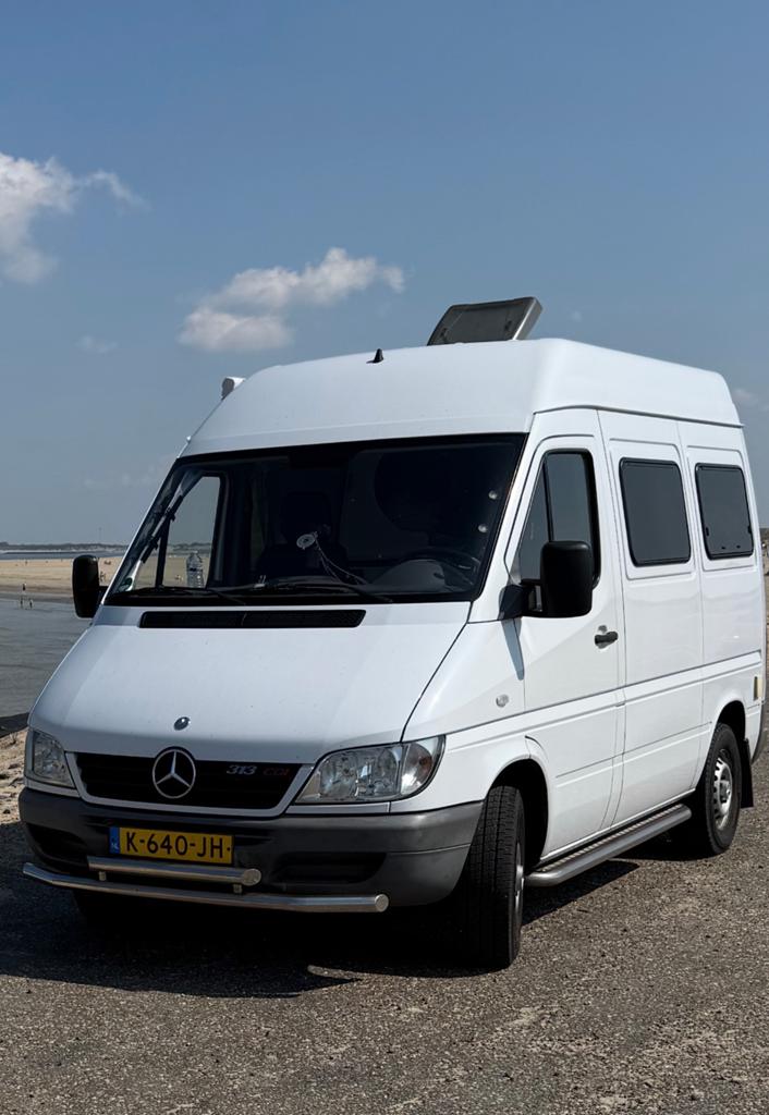 Mercedes Sprinter buscamper met stahoogte, slechts 65000 km!, Caravans en Kamperen, Campers, Airbags, Chemisch toilet, Buscamper of Camperbus