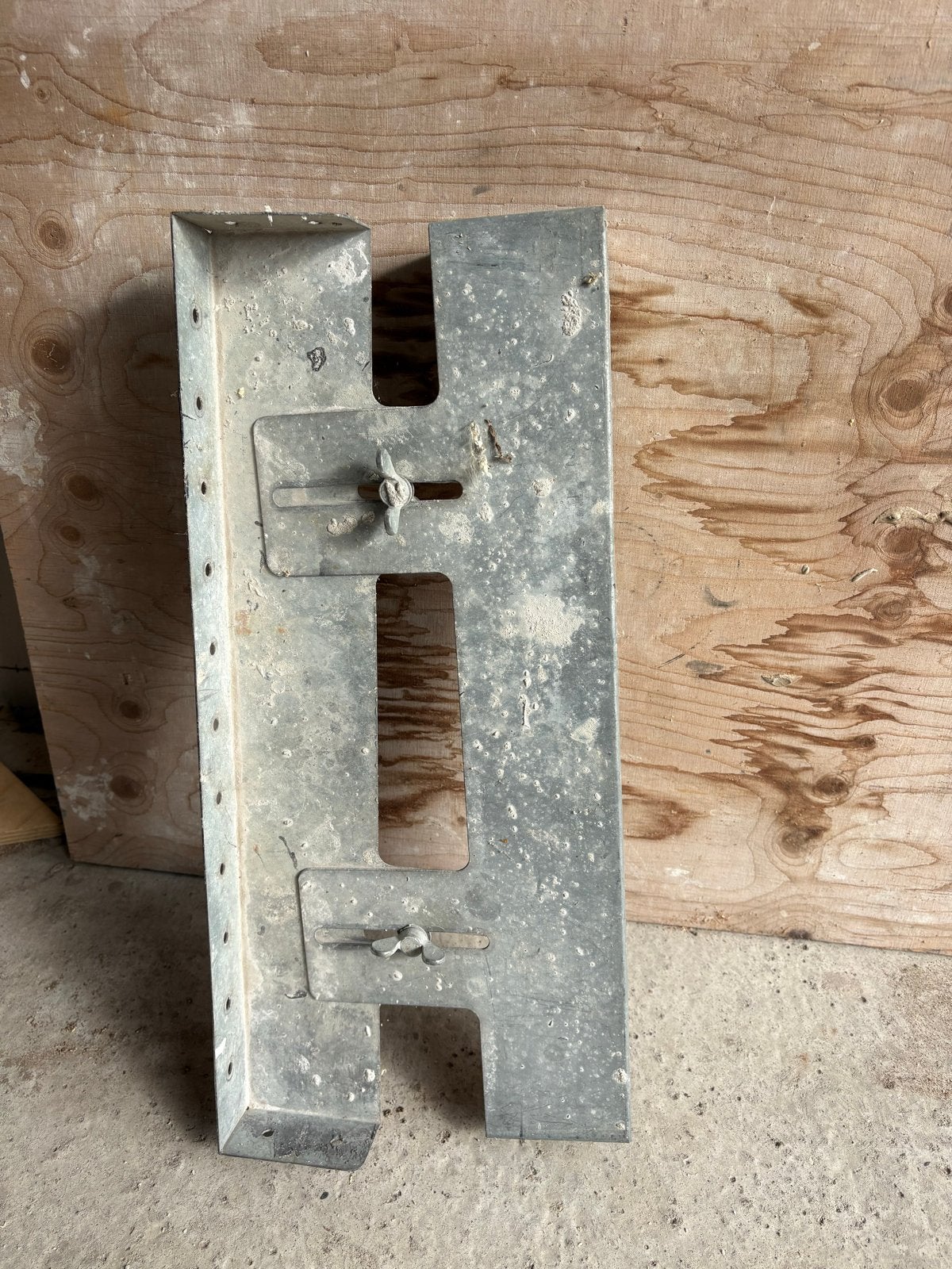 Metalenhouder, stelbak voor profiels, Ophalen, Gebruikt, Minder dan 70 cm
