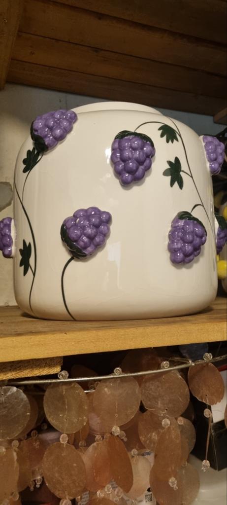 Leuke bloempot van Karwei, Ophalen of Verzenden, Gebruikt, Wit, Steen/keramiek