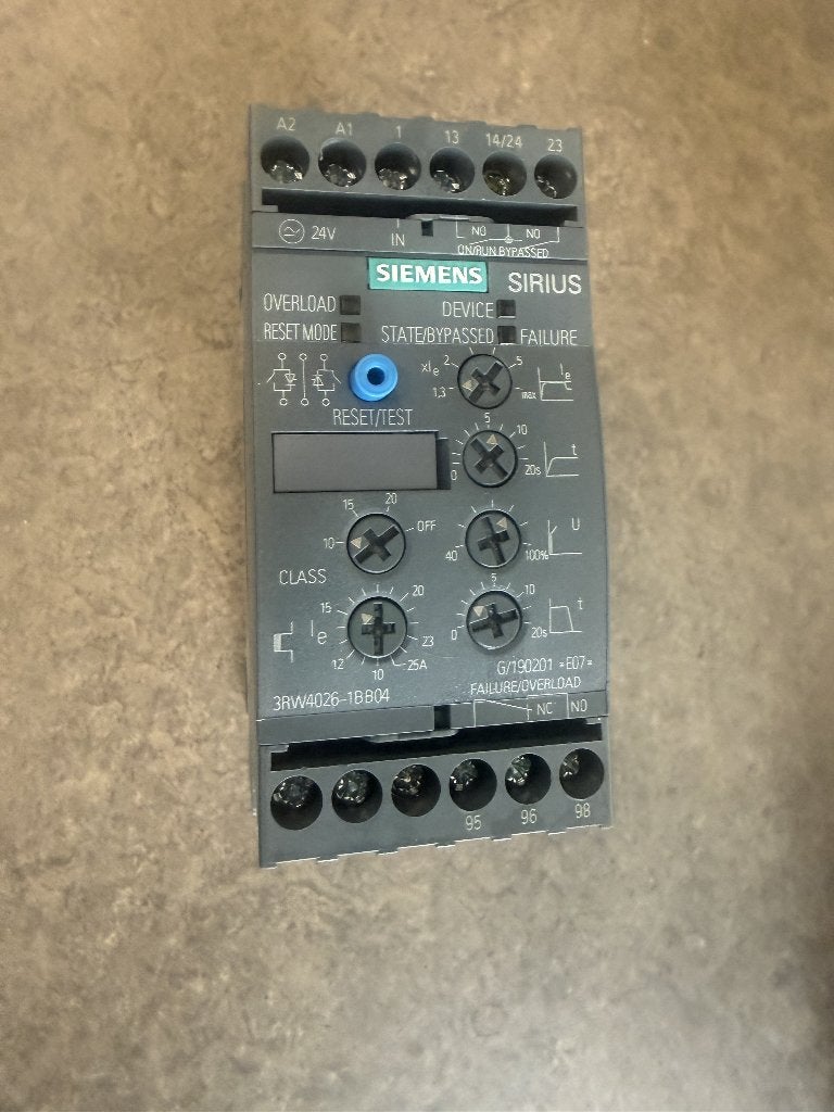 Siemens Sirius 3RW4026-1BB04 Softstarter - Zo goed als nieuw, Siemens AG, Werner-von-Siemens-Str. 1, 80333 München, Duitsland