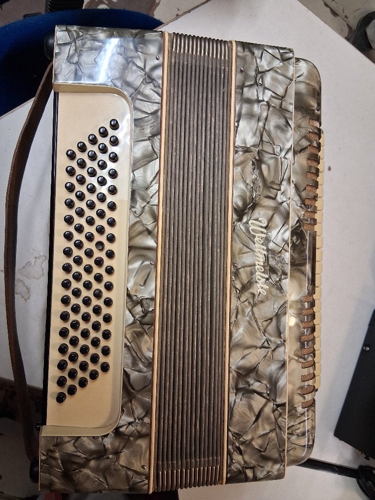 accordeon, Gebruikt, Met riemen, Nvt, Knopaccordeon