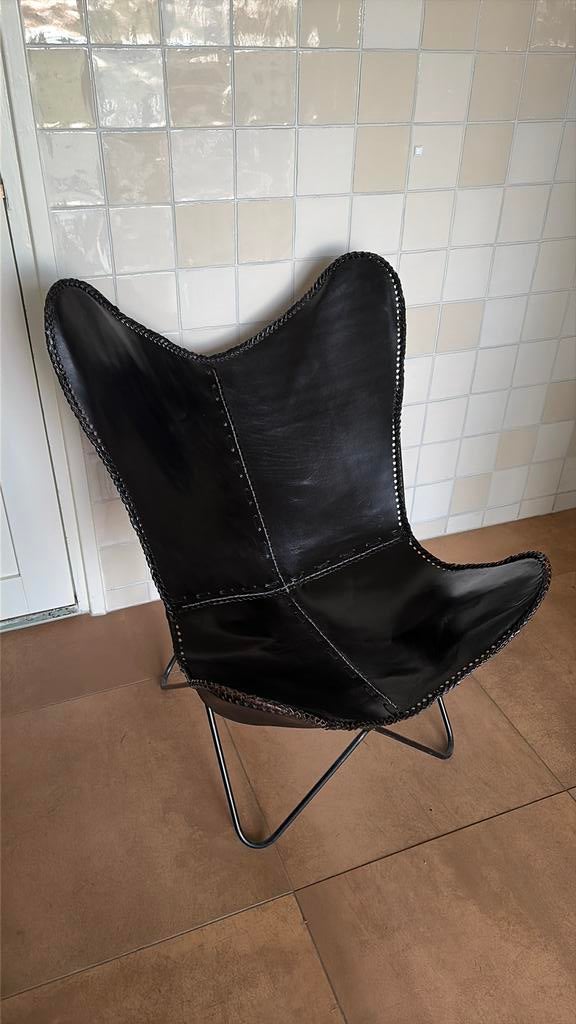 Zwart leren vlinderstoel, Huis en Inrichting, Fauteuils, Ophalen, Gebruikt, Vintage, Leer