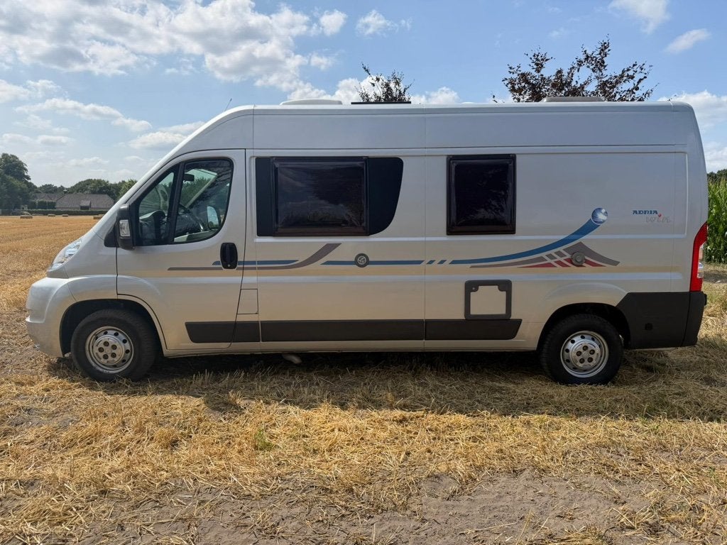 Adria Twin 2006 met 120PK 2.3 Multi jet airco en luchtvering, Buscamper of Camperbus, Ringverwarming, Fiat, Luifel