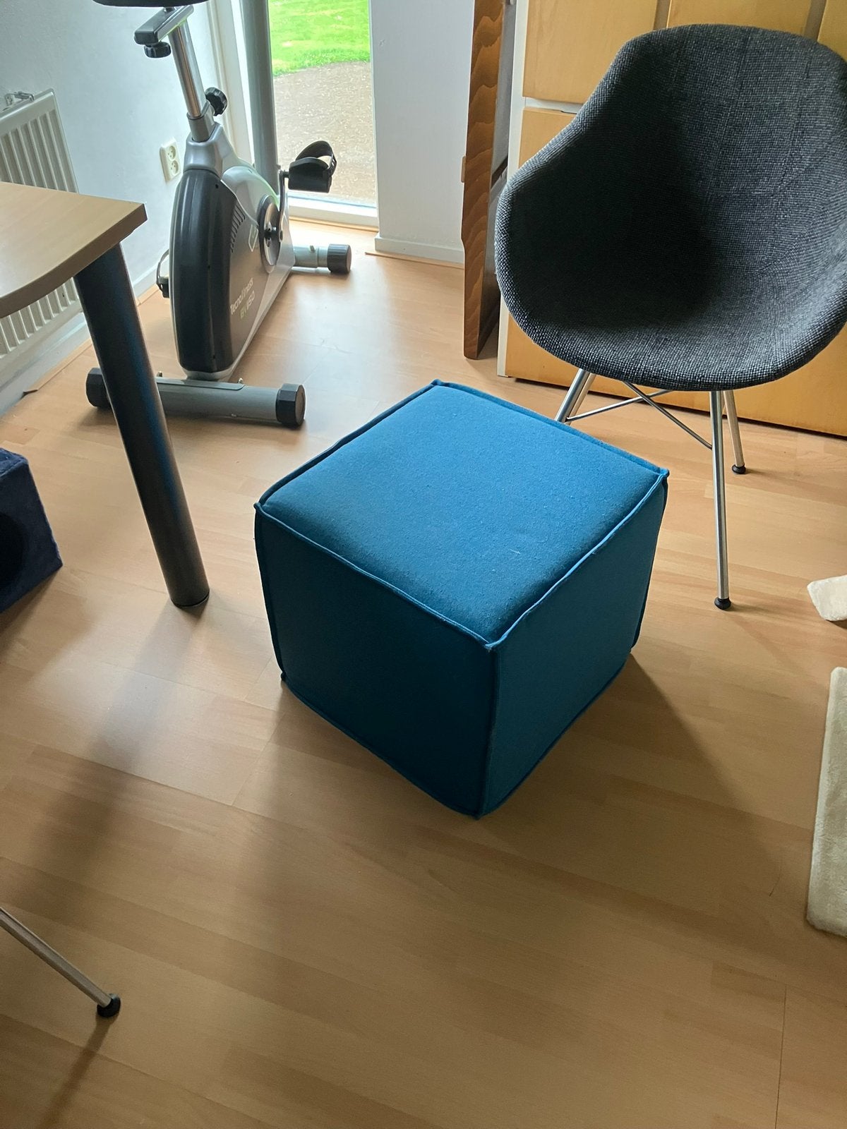 Stoffen poef 45x45x41cm, blauw., Ophalen, Minder dan 50 cm, Vierkant, Minder dan 50 cm