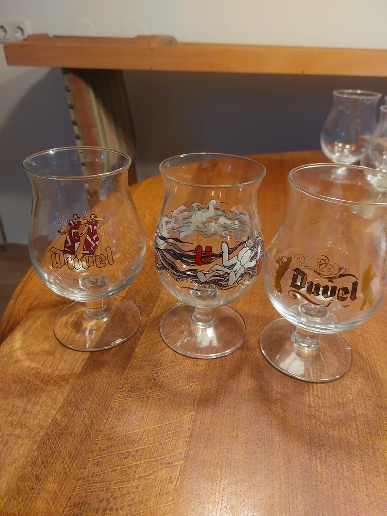 3 Duvel glazen;, Verzenden, Zo goed als nieuw, Bierglas