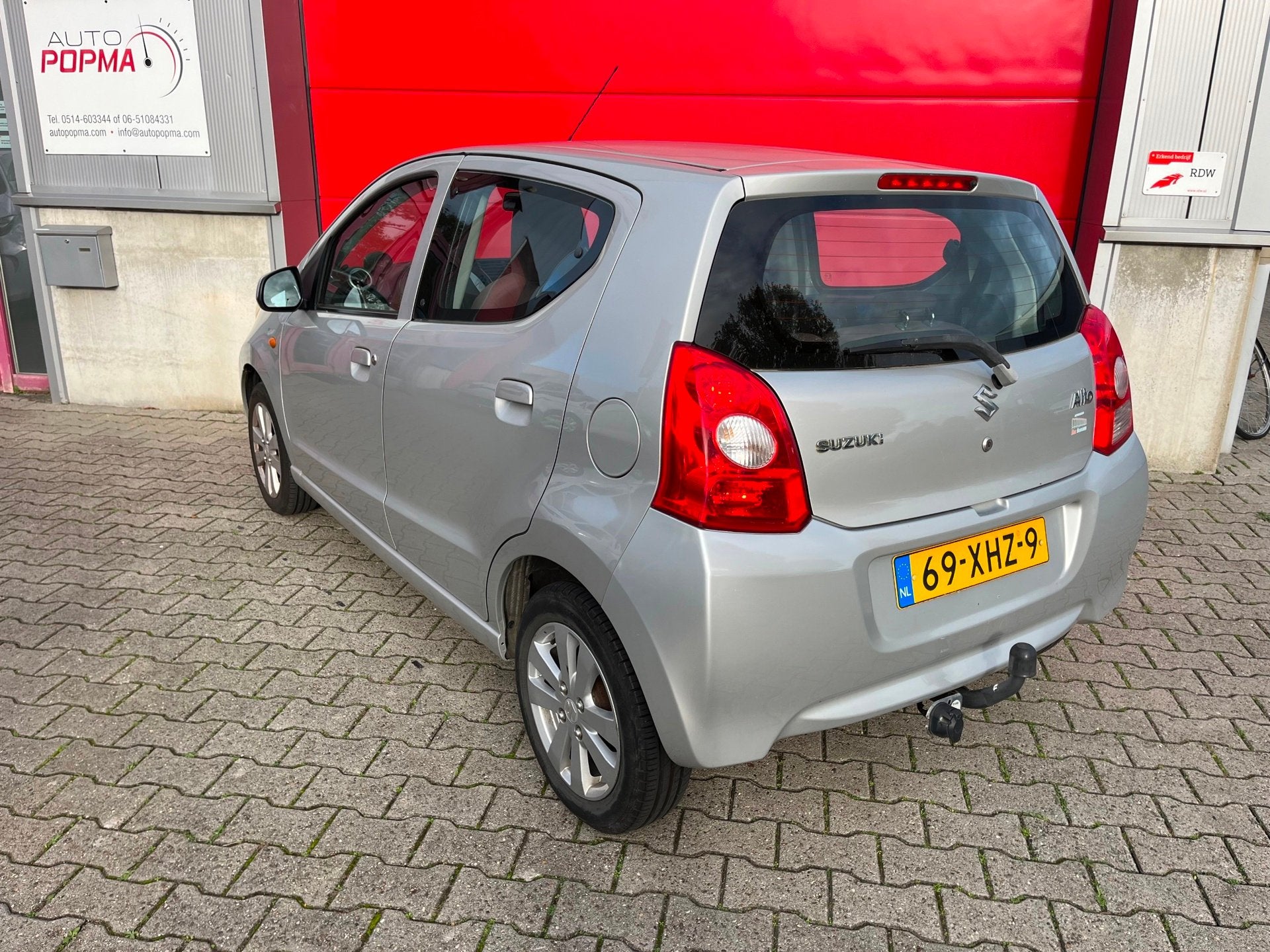 Suzuki Alto 1.0 68pk Exclusive / Airco / LM velgen / Toerent, Auto's, Voorwielaandrijving, Stof, Gebruikt, 200 kg