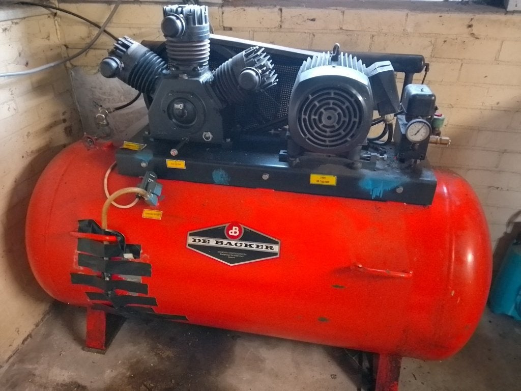 grote zware compressor 750l / 500l 3 pompen, Ophalen, Gebruikt, 400 tot 800 liter/min, 10 bar of meer