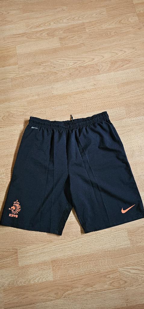 korte broek Nike, Broek, Jongen of Meisje, Ophalen of Verzenden, Zo goed als nieuw