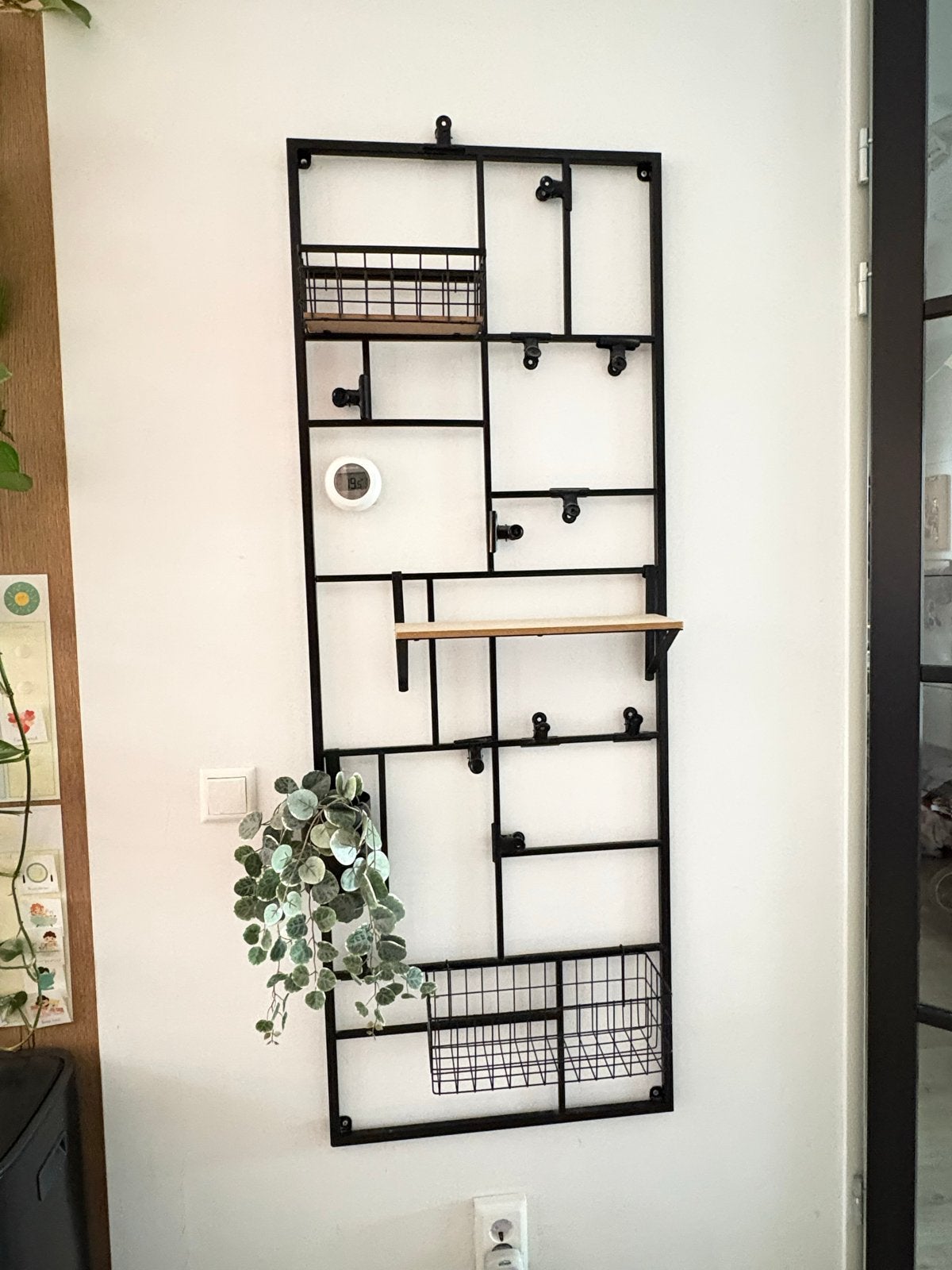 Zwart metalen wandrek met veel accessoires, Ophalen, Metaal, Industrieel, Zwart