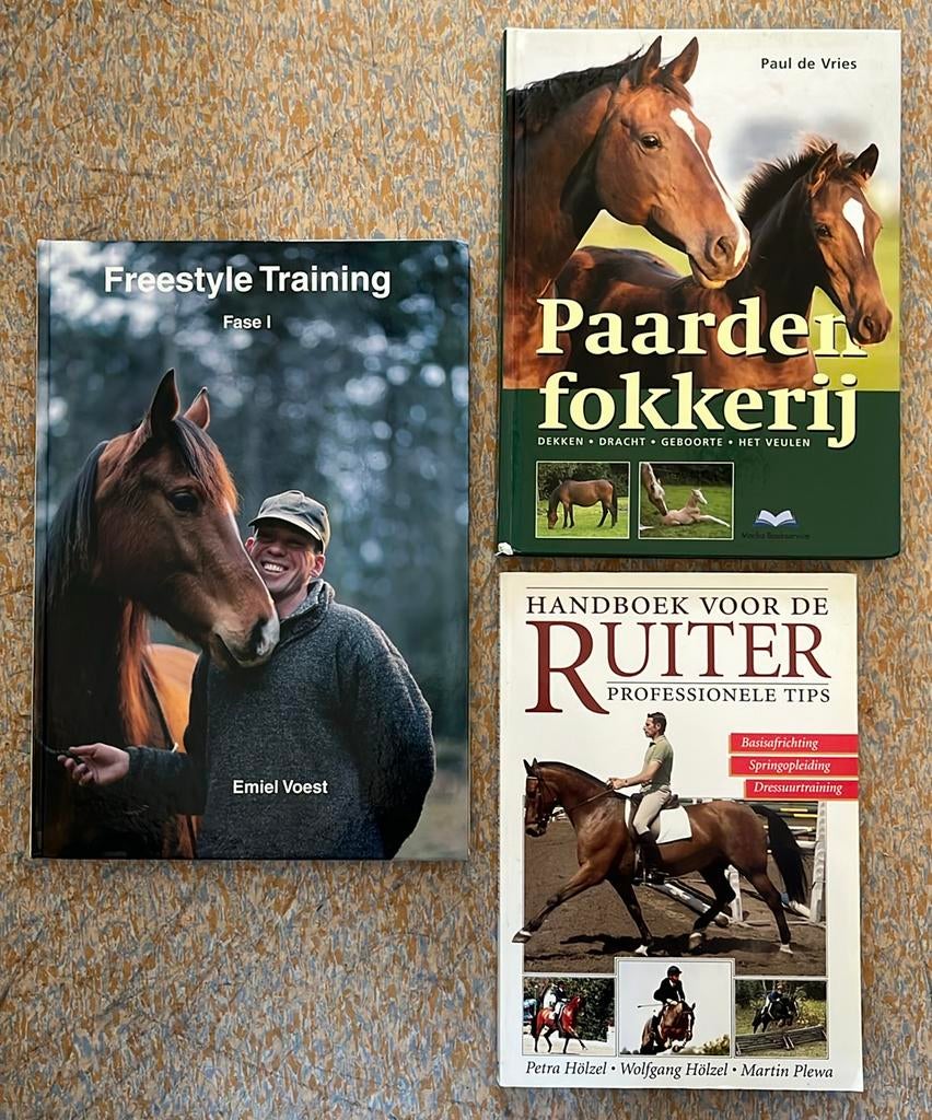 Drie boeken over paarden, Ophalen of Verzenden, Zo goed als nieuw, Paarden of Pony's