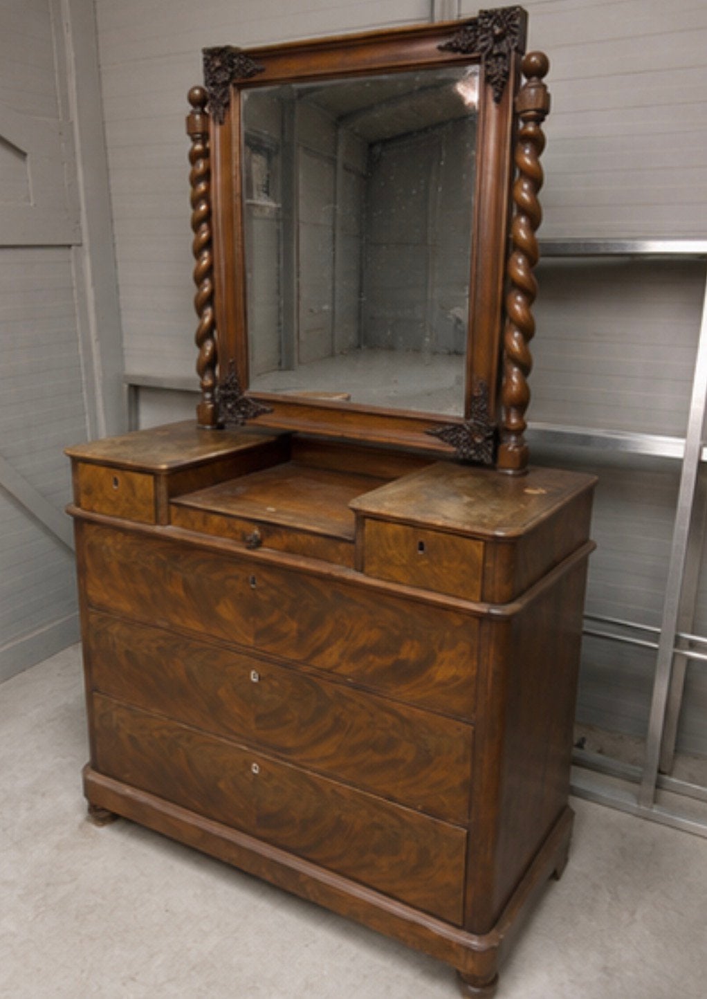 Antieke mahonie kaptafel met originelespiegel – 200 cm hoog, Ophalen