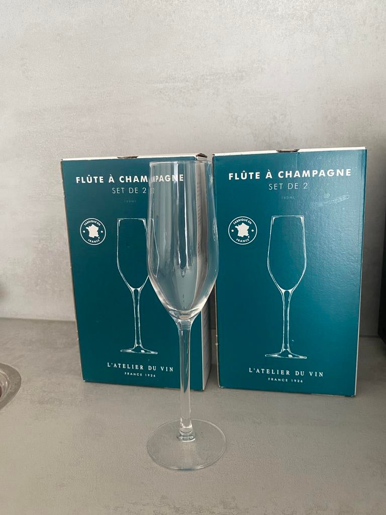 4 Champagne glazen - L’ Atelier du Vin, Ophalen of Verzenden, Zo goed als nieuw, Overige typen