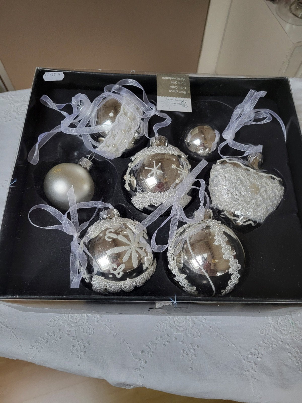 Kerstballen met kant, Diversen, Kerst, Ophalen of Verzenden, Zo goed als nieuw