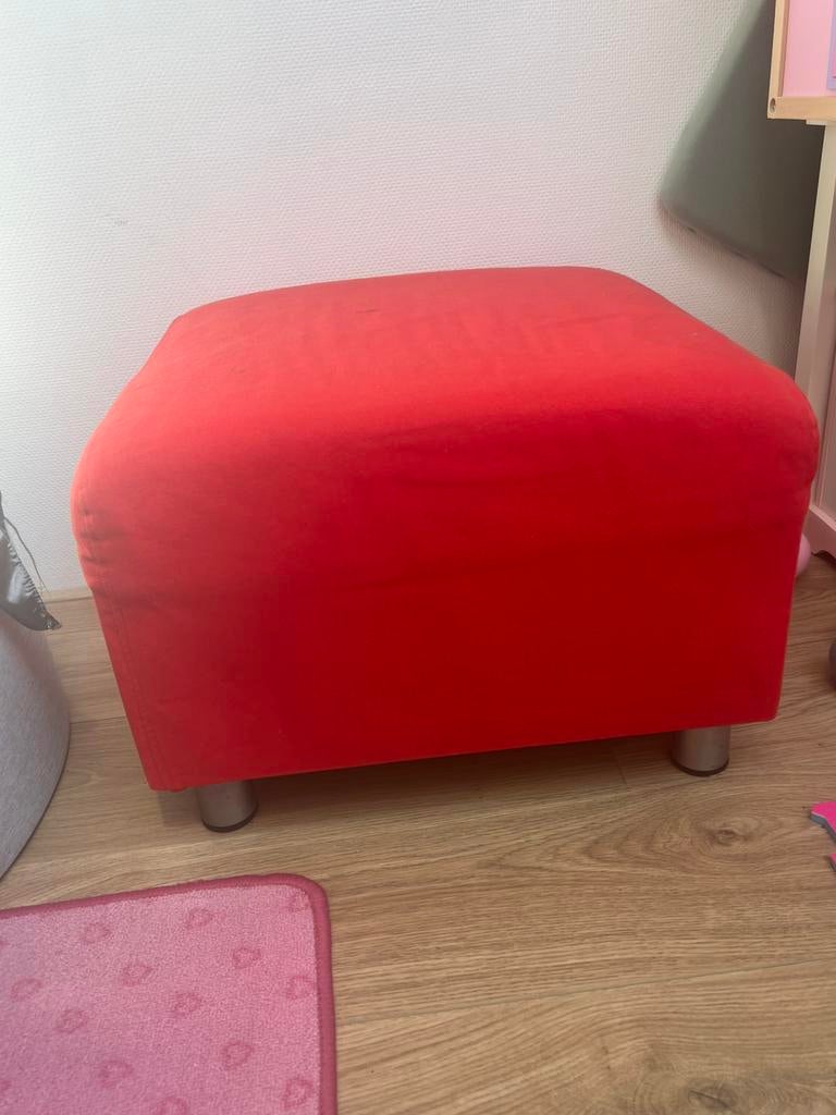 2x ikea klippan hockers / poef / zitjes, Ophalen, Zo goed als nieuw, Vierkant, 50 tot 75 cm