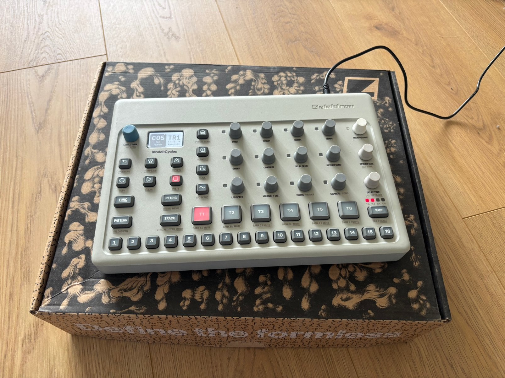 Elektron model Cycles, Muziek en Instrumenten, Synthesizers, Overige merken, Zo goed als nieuw, Met midi-aansluiting, Overige aantallen