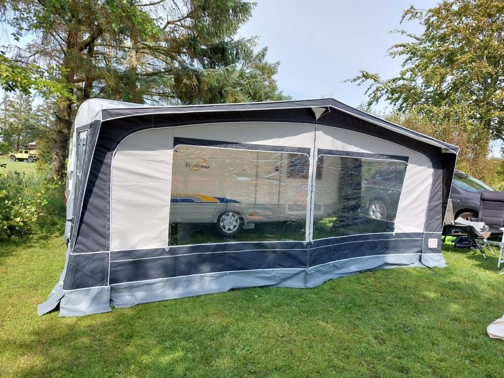 Burstner Ventana 500ts, Ophalen, Zo goed als nieuw, Dorema