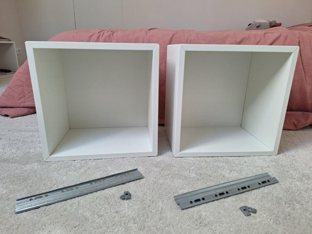 IKEA EKET kastje wit, 35x25x35 cm (hxdxb) incl. wandrails, Ophalen, Zo goed als nieuw