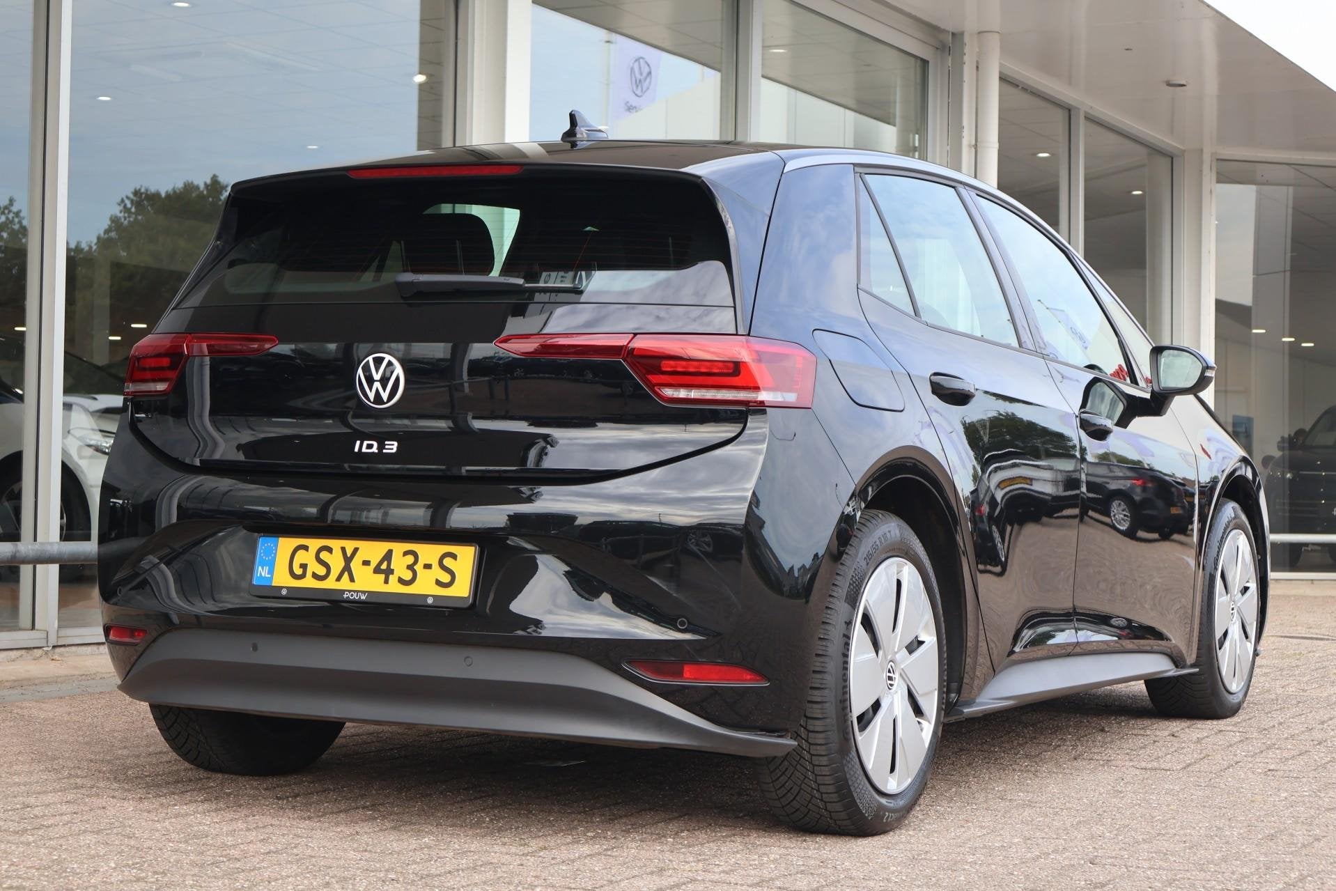 Volkswagen ID.3 170pk Pure Oranje Edition 52 kWh | SoH 98% |, Automaat, ID.3, Zwart, Origineel Nederlands