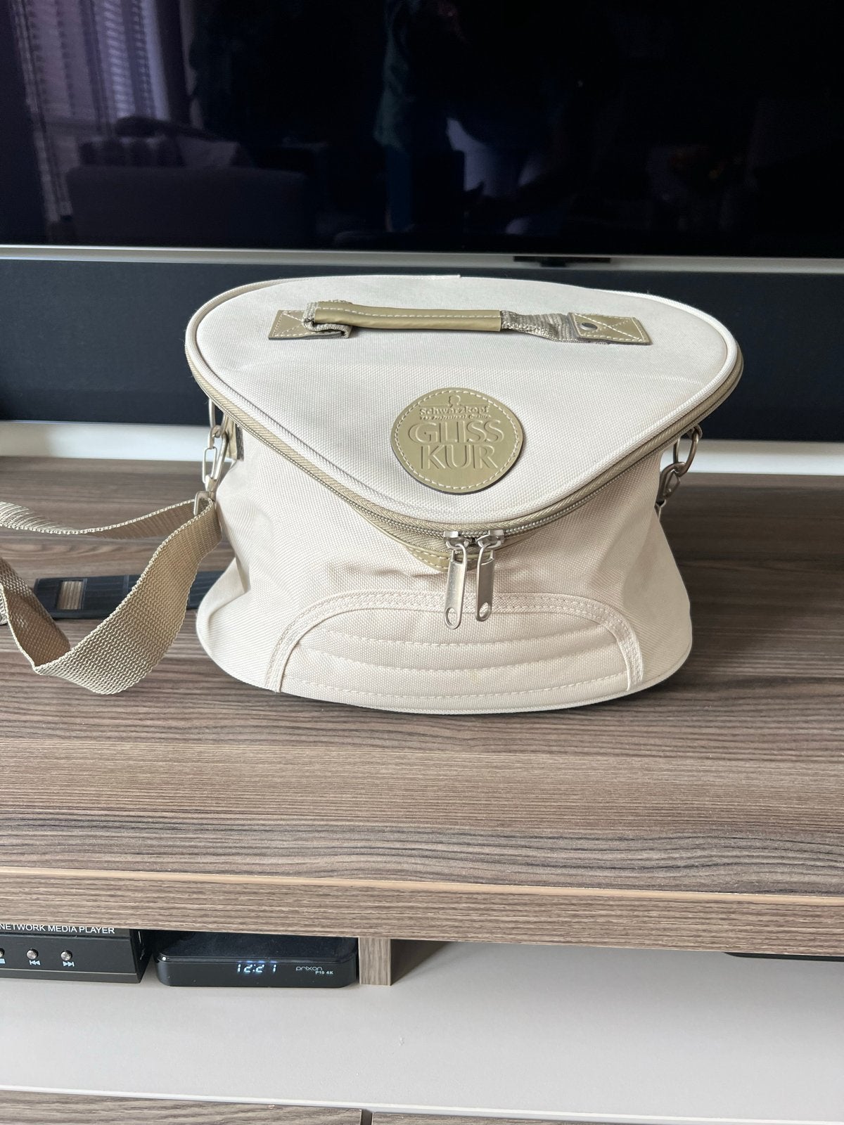 Gliss Kur Beautycase - Zo goed als nieuw, Ophalen of Verzenden, Zo goed als nieuw, Beige, Softcase