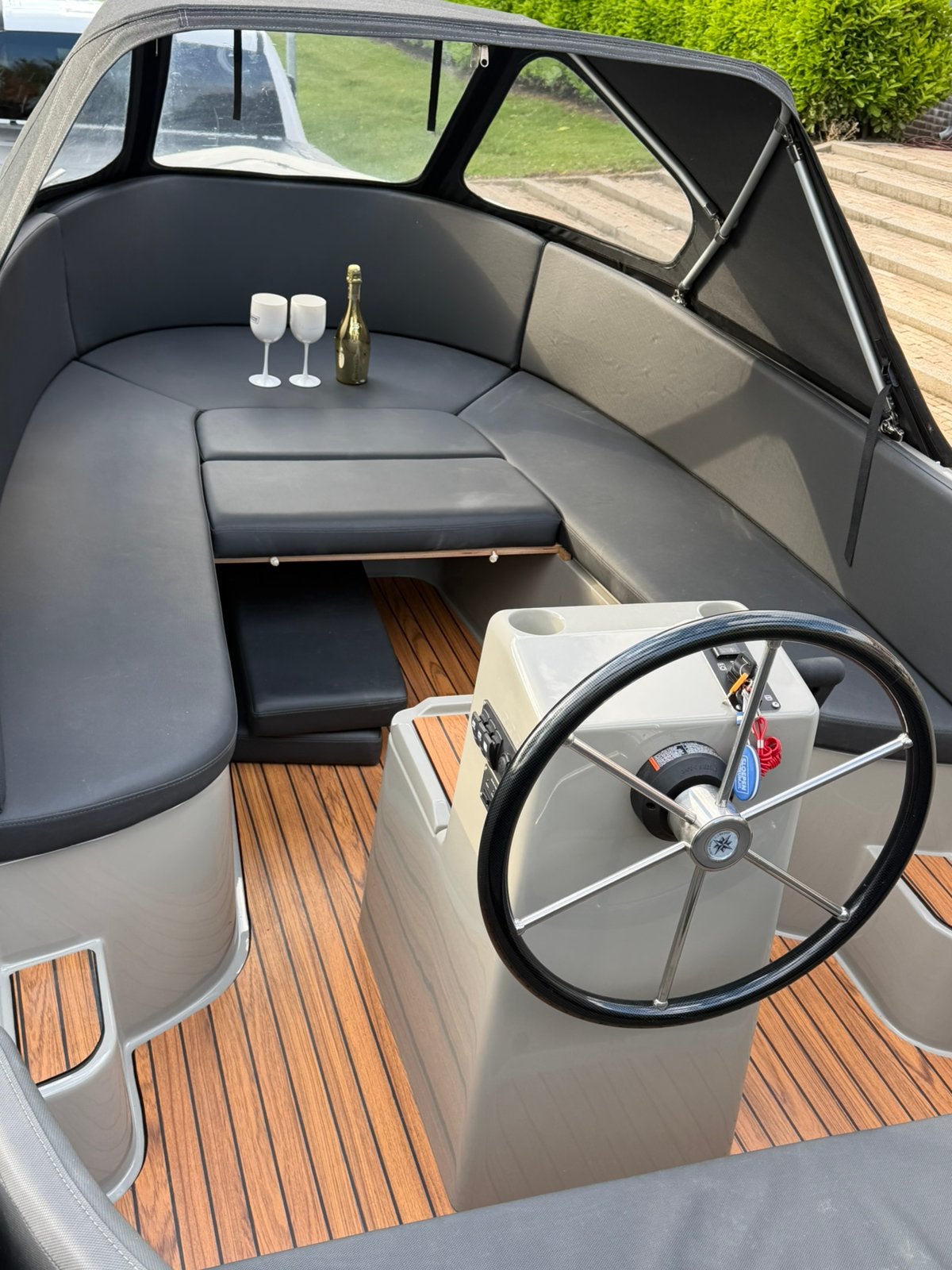 Meersloep 600 honda 20pk luxe opties nieuwstaat bouwj 021, Ophalen, Zo goed als nieuw, Meersloep, Antifouling
