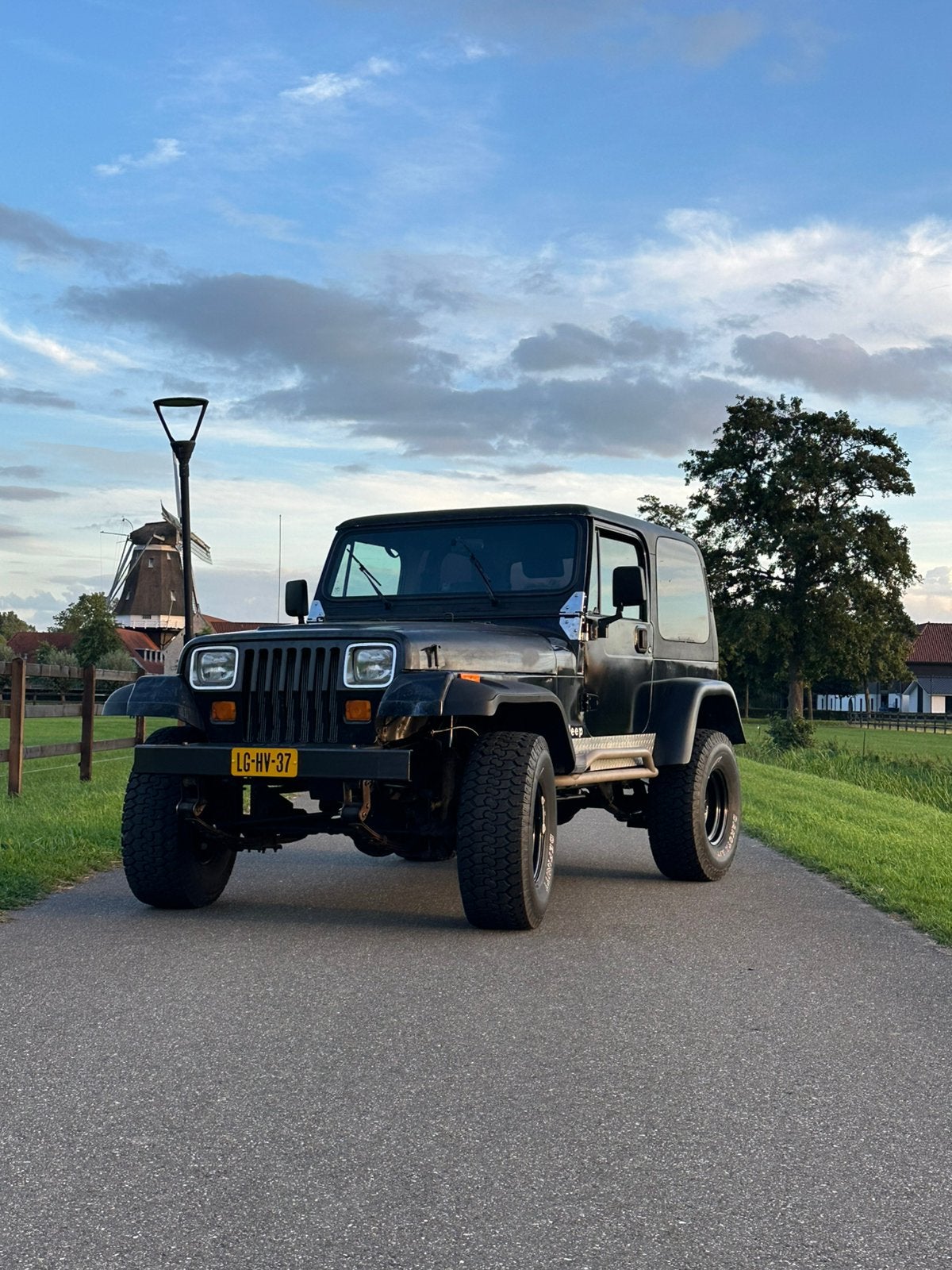 Jeep Wrangler 4.0 I Limited 4WD E2 1995 Zwart, 450 kg, Zwart, Zwart, Origineel Nederlands