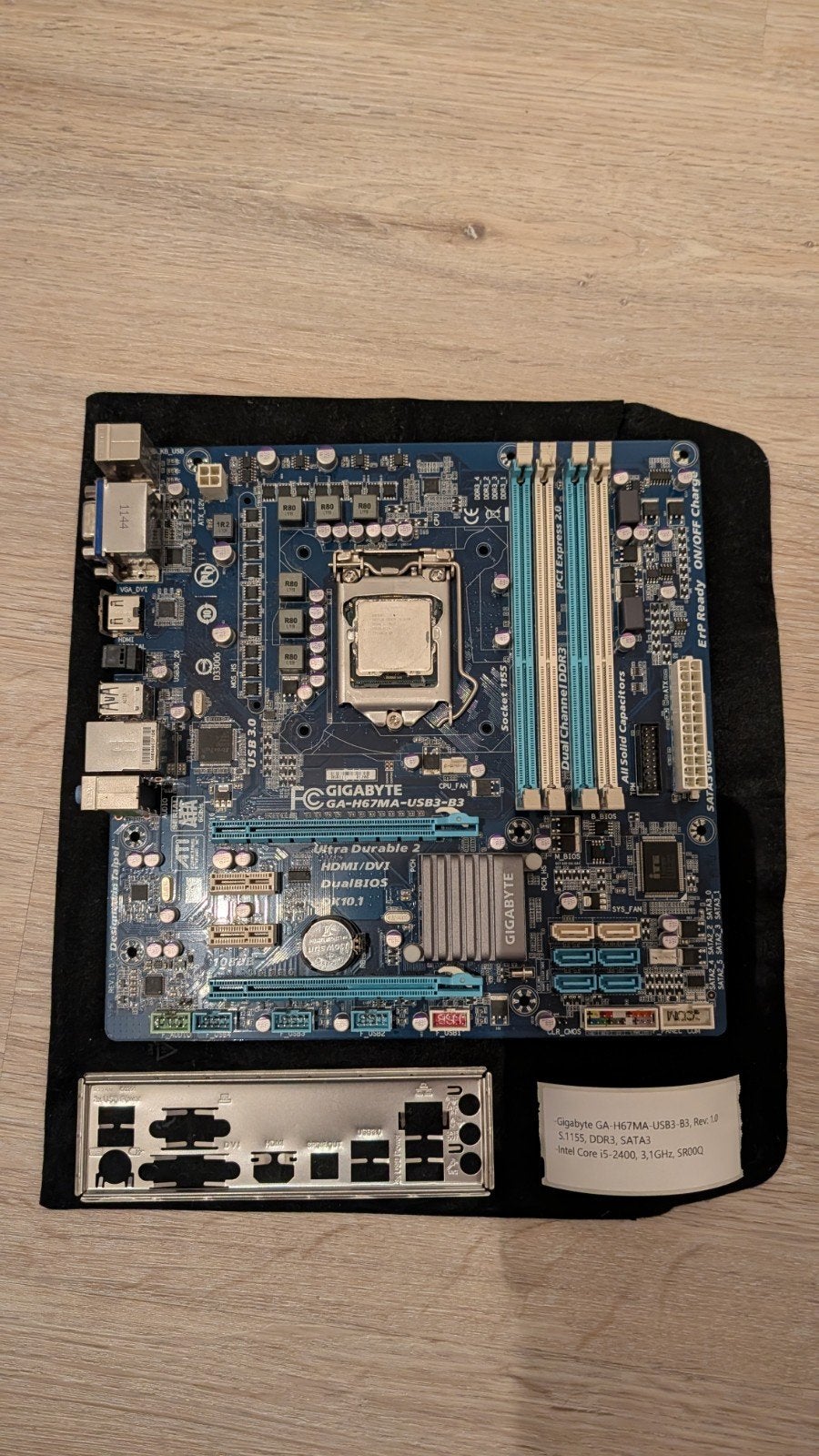 Gigabyte GA-H67MA-USB3-B3, Intel i5-2400, koeler, Gebruikt, DDR3, Ophalen of Verzenden, LGA 1155