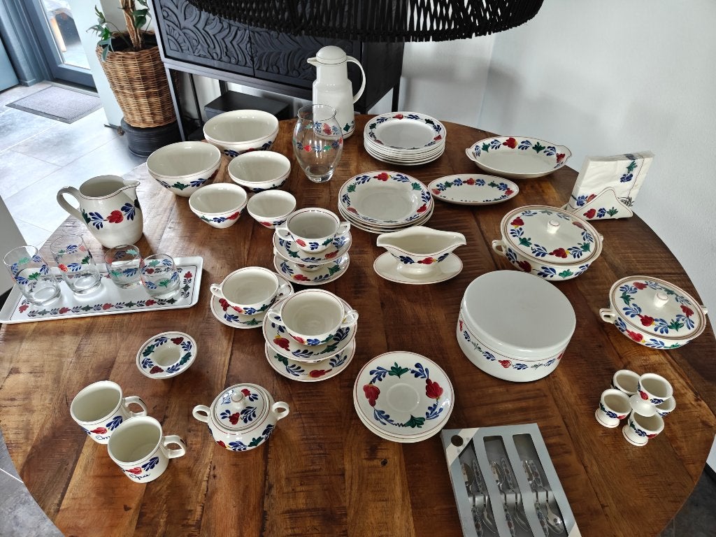 Boerenbont origineel servies in keurige staat in 1 koop, Huis en Inrichting, Ophalen, Zo goed als nieuw, Aardewerk, Landelijk/Boerenbont