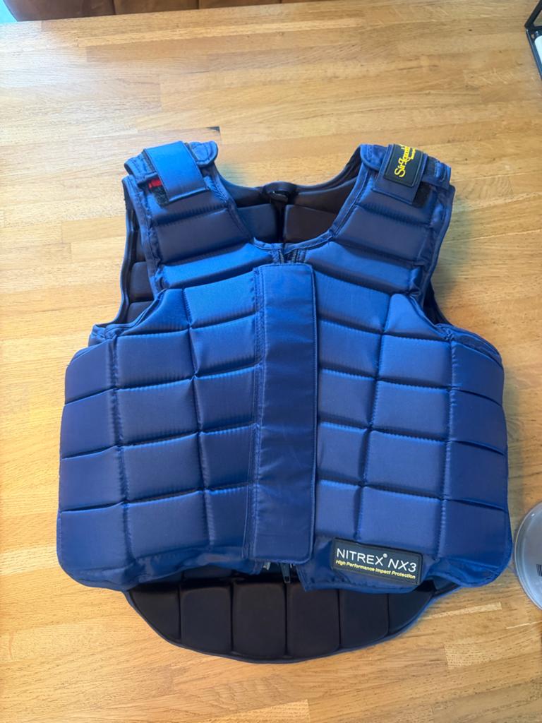 Sir Lancelot body protector maat junior 12 jaar, Dieren en Toebehoren, Ophalen of Verzenden, Zo goed als nieuw