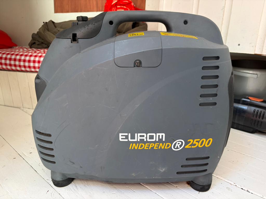 Eurom Independ 2500 aggregaat, Ophalen of Verzenden, Zo goed als nieuw