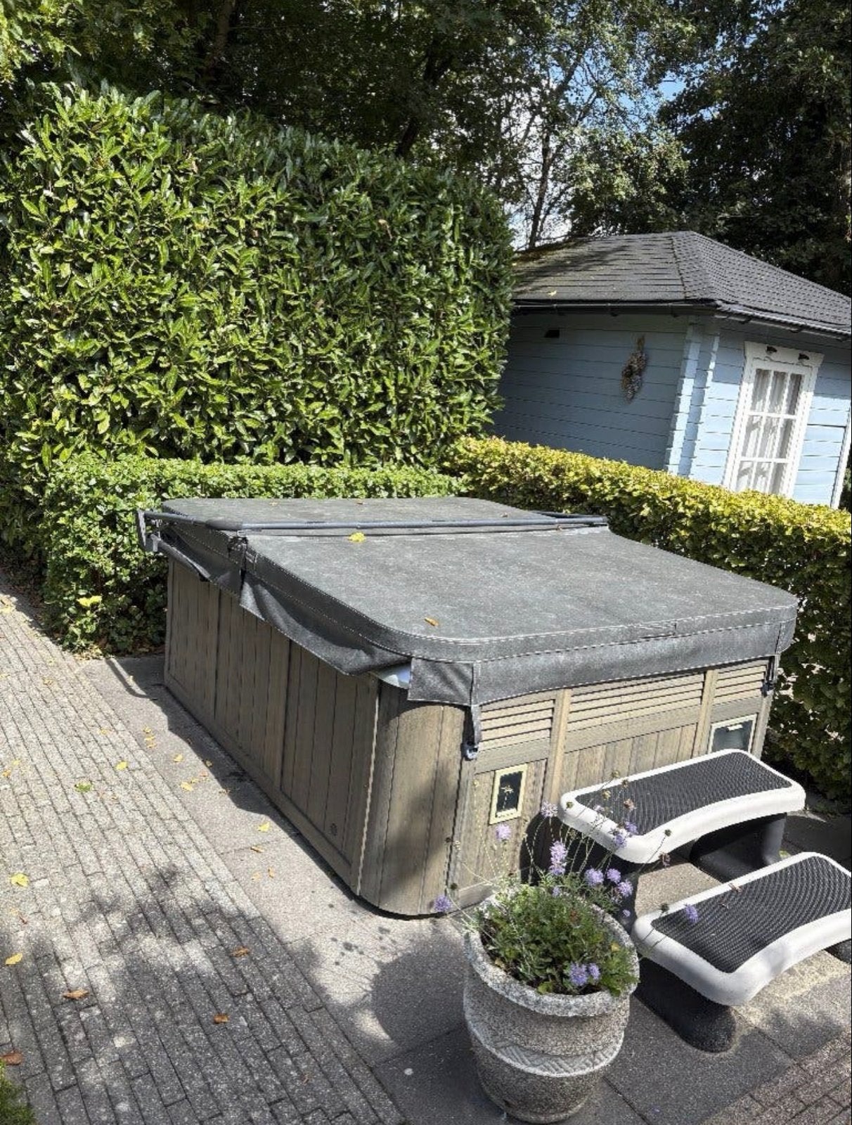 Jacuzzi Sundance Spa Marin te koop, Ophalen of Verzenden, Zo goed als nieuw, Afdekzeil, Vast