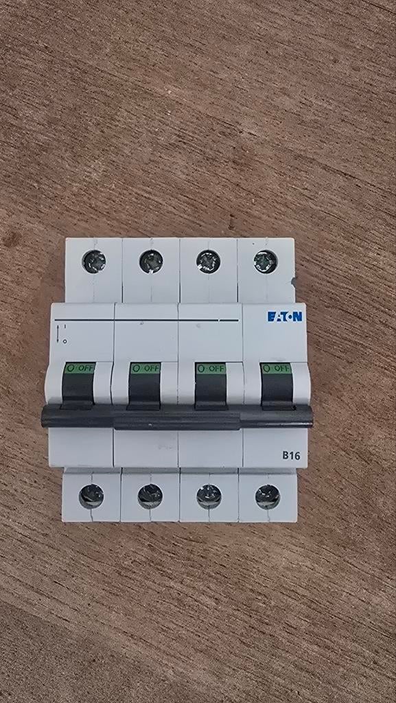 Eaton stoppen B16, Doe-het-zelf en Verbouw, Elektra en Kabels, Ophalen of Verzenden, Zo goed als nieuw, Schakelaar