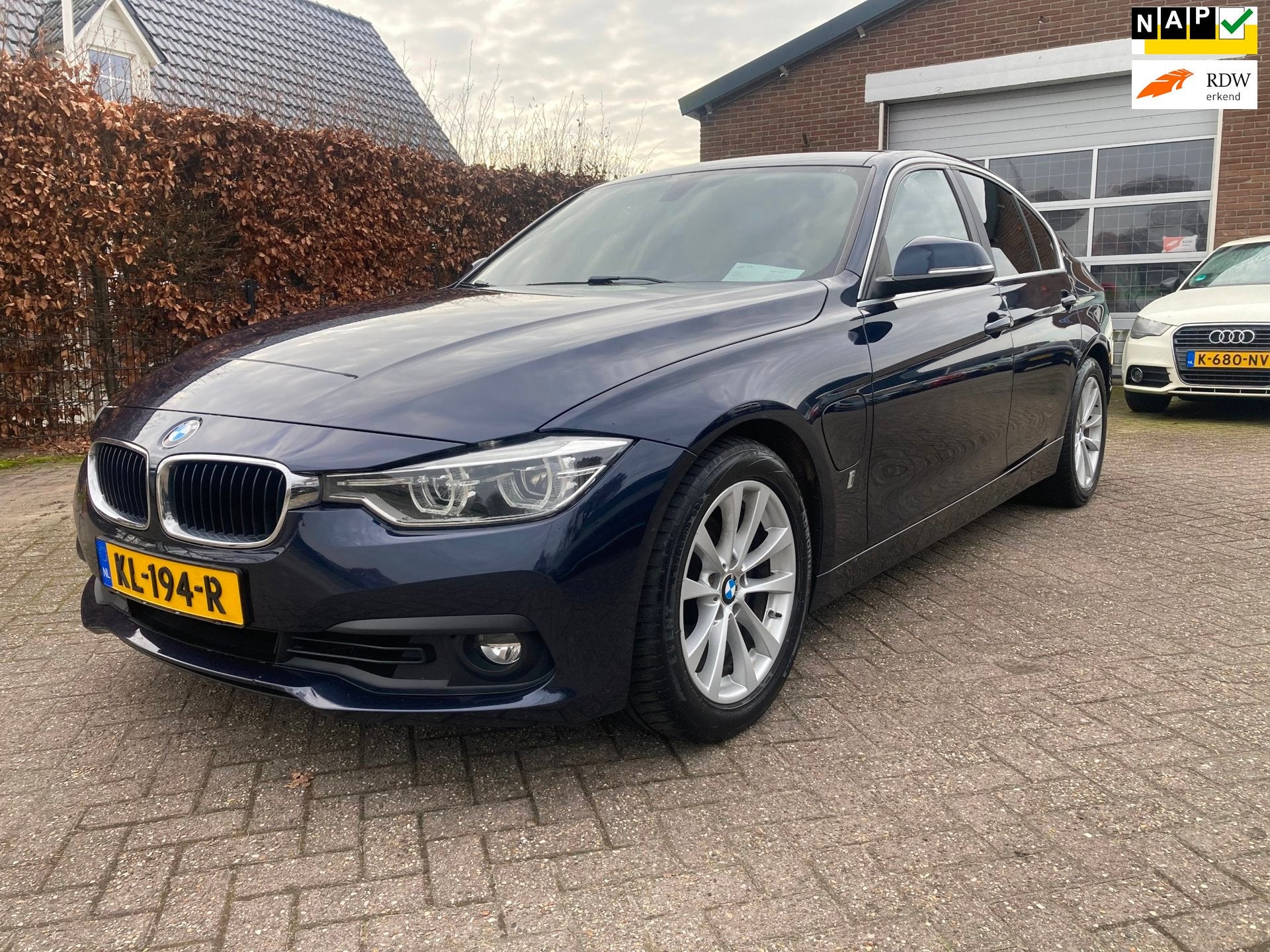 BMW 3-serie 330e Centennial Executive Bj 2016 E-Drive, Leer,, Auto's, Automaat, 1998 cc, Achterwielaandrijving, Euro 6