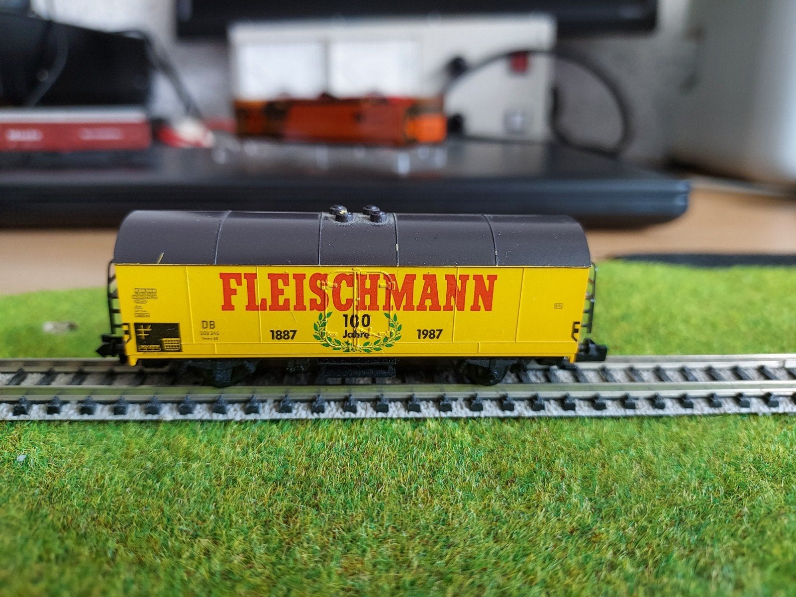 Fleischmann 100 Jaar Jubileum Wagon DB, Gebruikt, Gelijkstroom, Fleischmann, Wagon