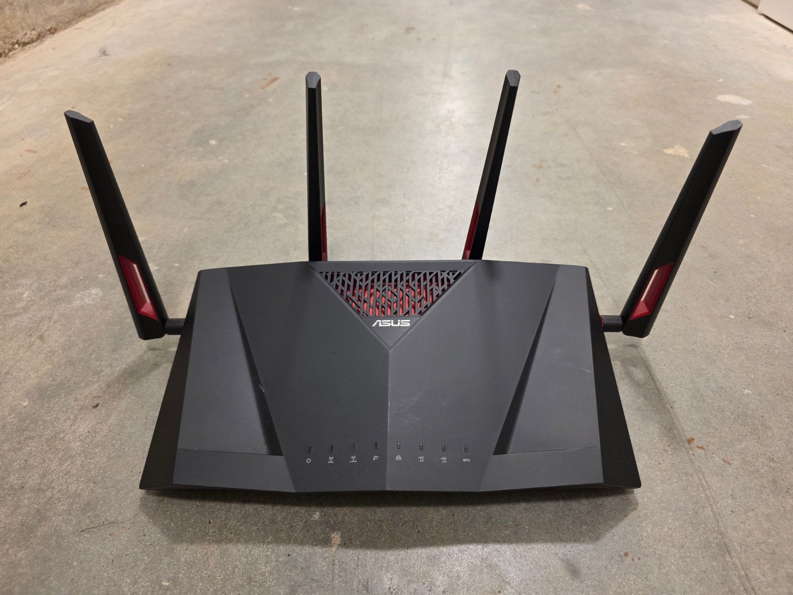 ASUS RT-AC88U AC3100 Dual-Band Router met 8x LAN, Ophalen of Verzenden, Zo goed als nieuw, Router, ASUS