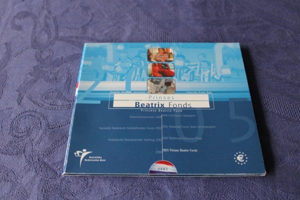 Goede doelen set 2005 Beatrix Fonds muntset, Postzegels en Munten, Munten | Nederland, Ophalen of Verzenden, Koningin Beatrix