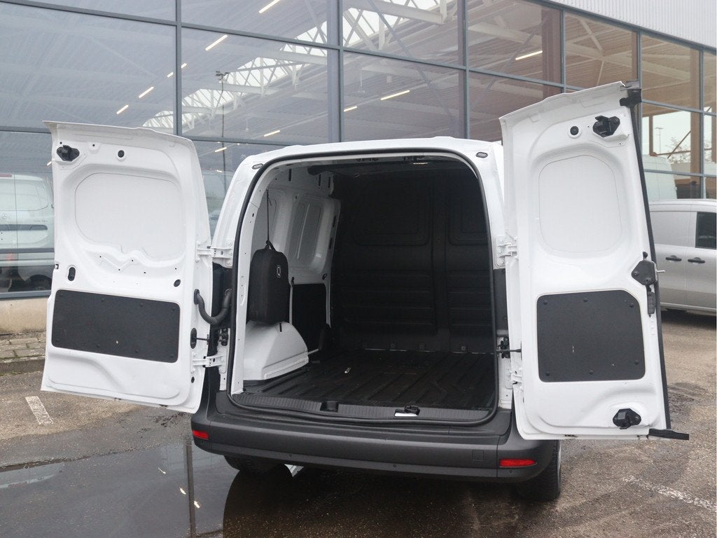 Mercedes-Benz eCitan 112 Pro L1 51 kWh | CLIMA/SNELLADEN/NAV, Auto's, Bestelauto's, Stof, Gebruikt, Zwart, Mercedes-Benz