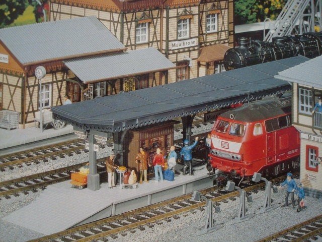 Faller: Perron Maulbronn NIEUW, Overige merken, Gelijkstroom of Wisselstroom, Brug, Tunnel of Gebouw, Nieuw