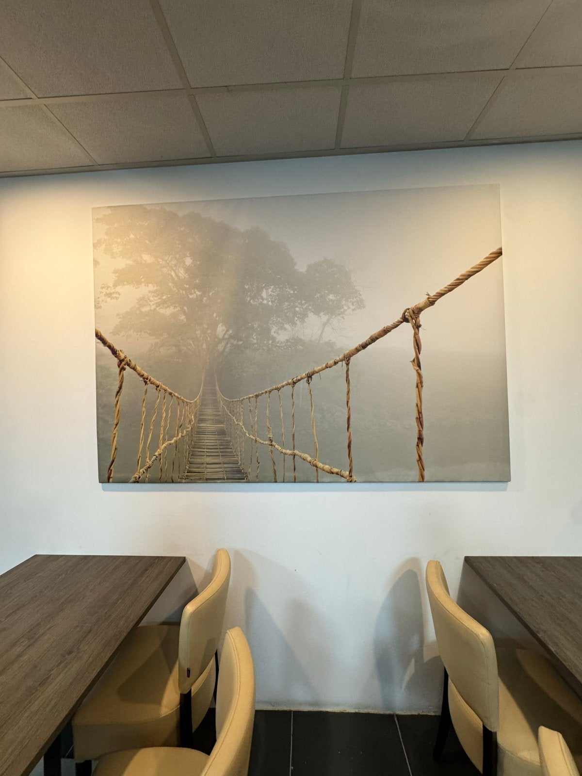 Canvas schilderij met touwbrug - 140x200 cm, Print, Op houten frame, Textiel, Landschap
