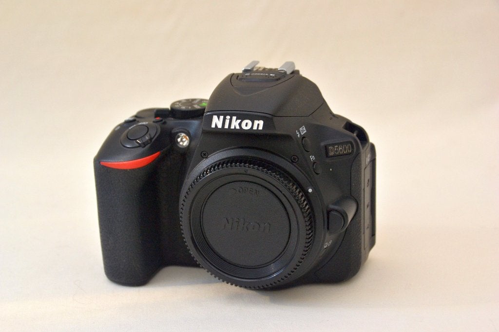 Nikon D5600 spiegelreflexcamerabody met slechts 6454 clicks, Touchscreen, Spiegelreflex, Ophalen of Verzenden, Zo goed als nieuw
