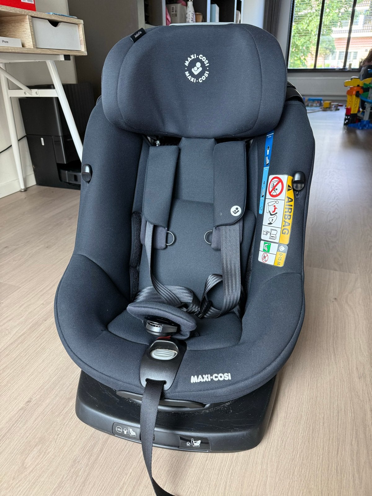 Maxi-Cosi AxissFix i-Size Autostoel - 360 graden draaibaar, Ophalen, 0 t/m 18 kg, Verstelbare rugleuning, Zo goed als nieuw