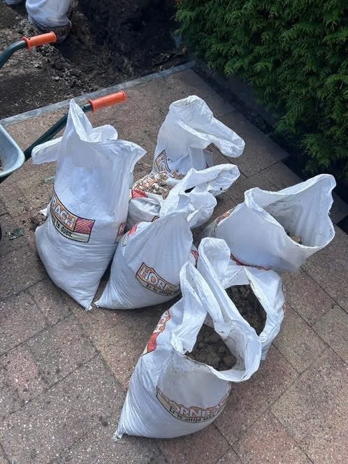 Aarde met beetje zand, Ophalen, Tuinaarde