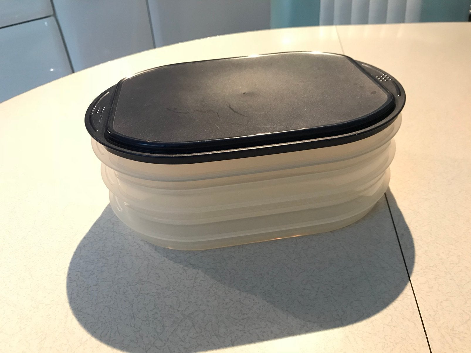 Tupperware stapeldrie vleeswarendoos donkerblauw opbergdoos, Bewaardoos, Blauw, Ophalen of Verzenden, Zo goed als nieuw