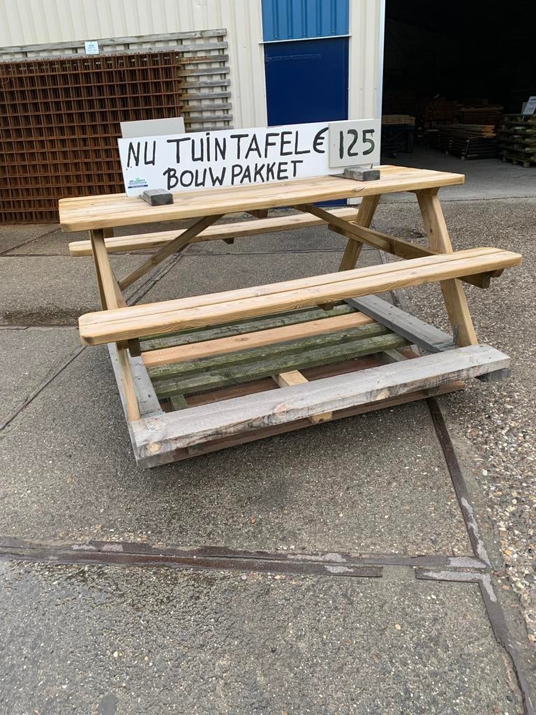 Picknicktafel   €125,-  Tuintafel, Ophalen, Zo goed als nieuw, Rechthoekig, Hout