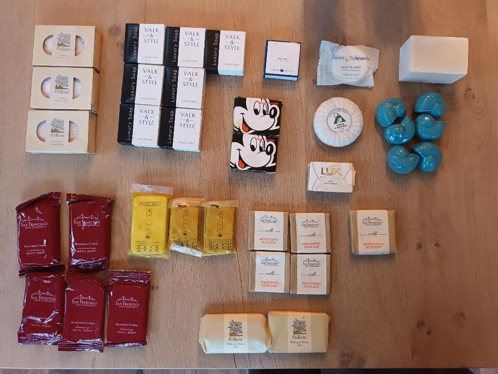 38 nieuwe zeepjes nieuw zeep blokjes facial Bath soap, Ophalen of Verzenden, Nieuw, Bad & Douche