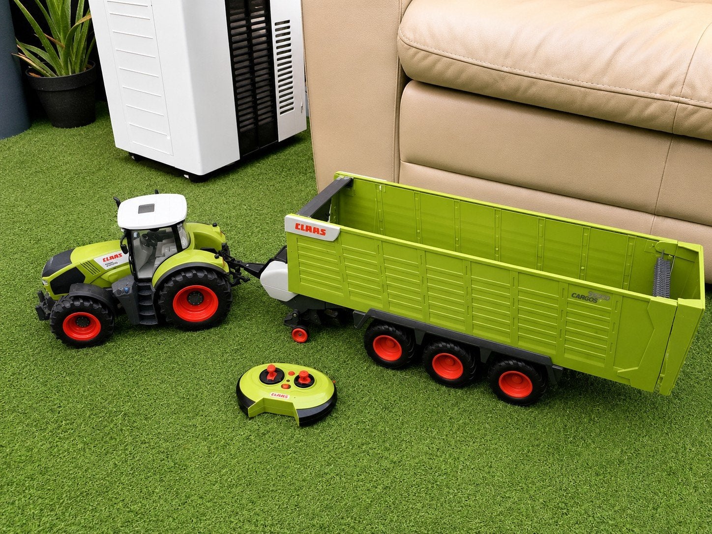 Claas Tractor met aanhanger en afstandsbediening, Elektro, Auto offroad, Ophalen of Verzenden, Zo goed als nieuw