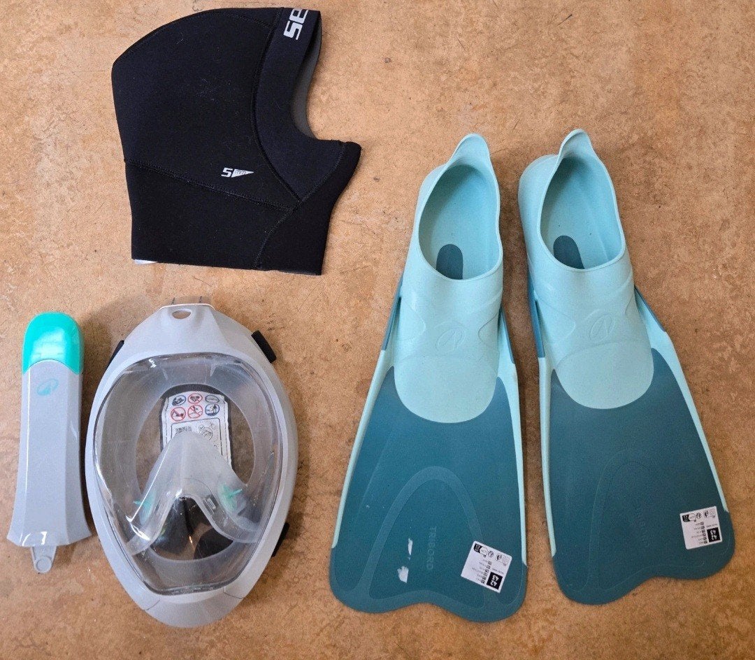 Complete snorkel-/duikset (masker, snorkel, muts, flippers), Watersport en Boten, Ophalen of Verzenden