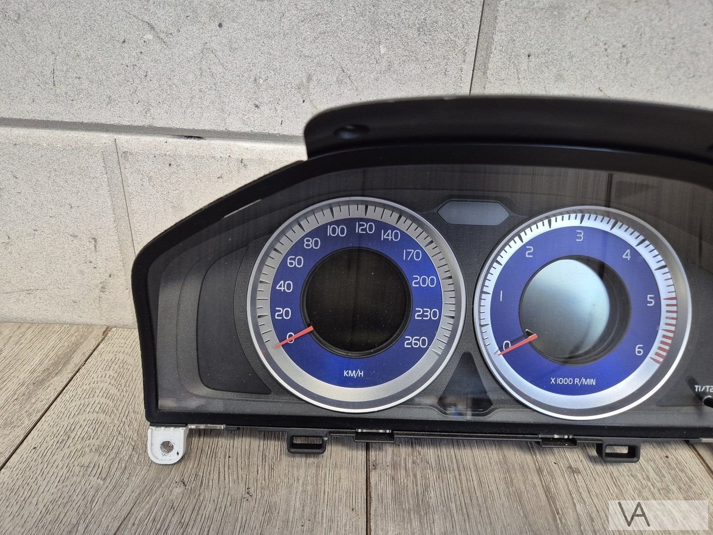 Volvo S60 V60 en XC60 cockpit tellerklok R DESIGN diesel €99, Gebruikt, -, -, Ophalen of Verzenden