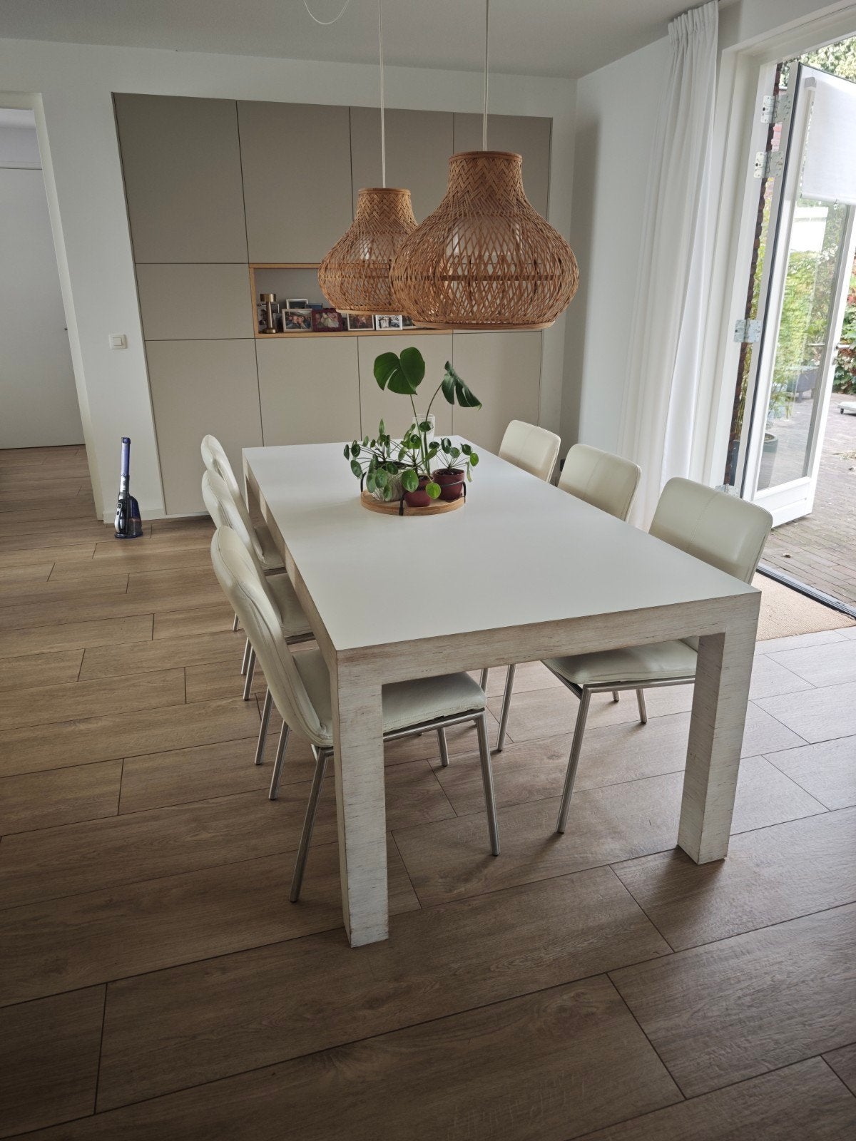 leren eetkamerstoelen en witte eettafel, Ophalen, 200 cm of meer, 50 tot 100 cm, Zo goed als nieuw